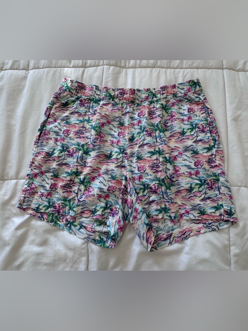 Stella Parker Women's Pull-On Tropical Resort Shorts.